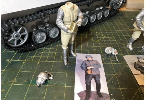 RC 1/16 Sd.Kfz. 165 Hummel Late Production - Build