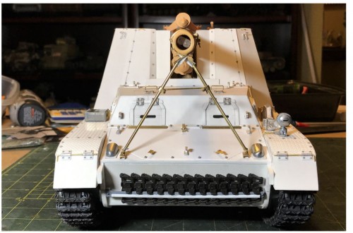 RC 1/16 Sd.Kfz. 165 Hummel Late Production - Build