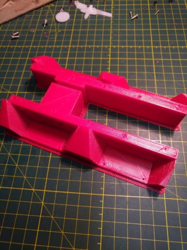 10 hours later, 2 of 6 hull pieces printed...