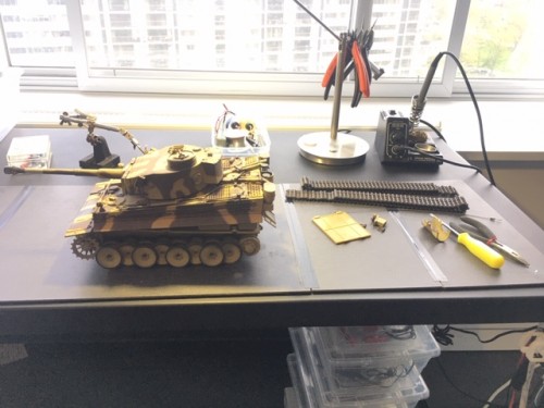 Tear down of the Vs Tank Tiger 1