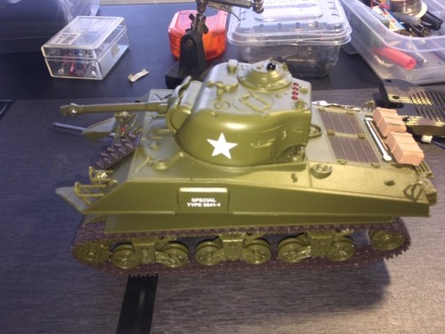 the Heng Long radio is the same as used in this 1/30 scale HL M3 Sherman.