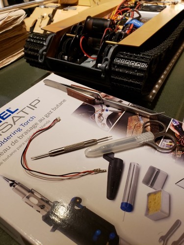 Making up a cable for the mini port.jpg
