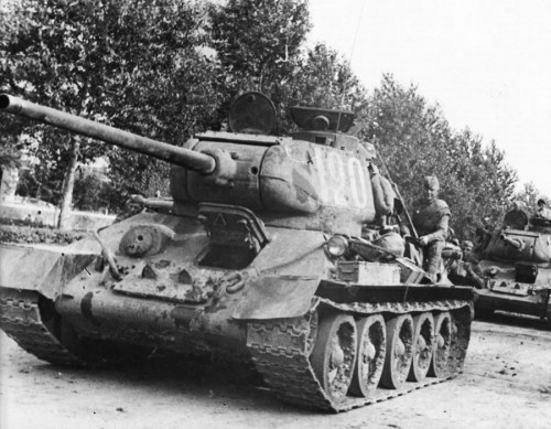 T-34-85 05.jpg