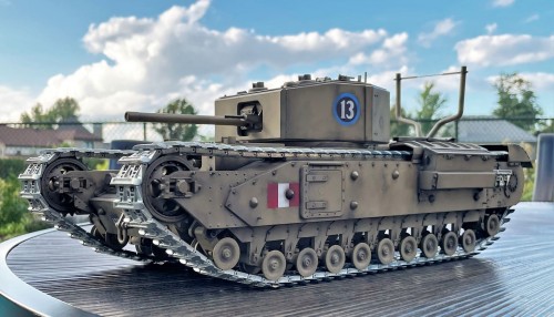 RC 1/16 Churchill Mk III tank
