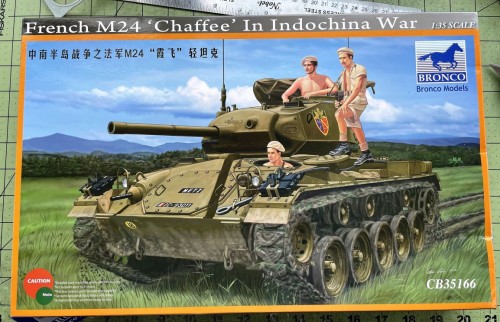 RC 1/16 M-24 Chaffee light tank- Dien Bien Phu 1954 - Build