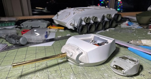 RC 1/16 M-24 Chaffee light tank- Dien Bien Phu 1954 - Build
